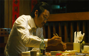 하정우 먹방 먹는 장면 영화 장면 먹는모습 범죄와의 전쟁 회 소주 초밥