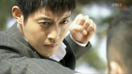 한주먹 주먹 표정 한대 맞아라 폭력 김현중 폭행 주먹질