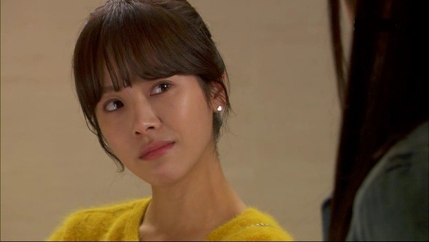 옥탑방 왕세자 장면 여자 째려보는 가소롭다 가소롭게 이년이 표정 눈흘기는 눈 흘기는 눈빛 여자의 눈빛