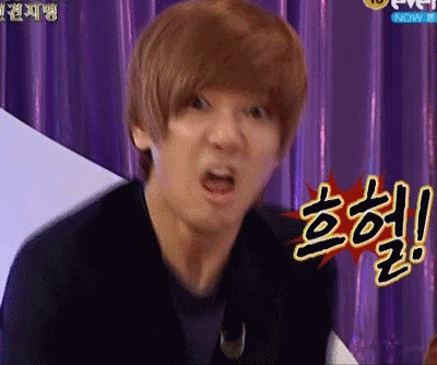 흐헐 깜짝 놀라는 표정 움짤 헉 깜놀