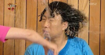 물벼락 닥쳐 그만해 박명수 해피 투게더  물뿌리기