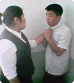 닥쳐  멱살  여고생  남자  대륙  교실  여자친구  여고생이 남고생의 멱살을  죽고싶냐  조폭같은