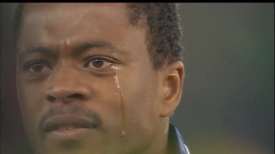 눈물 흑형 주륵 슬픈 에브라 박지성 