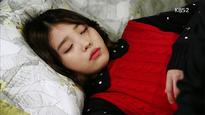 자고있는 여자 움짤