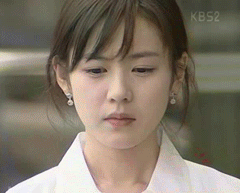 좋은짤 손예진  눈물  청순  가련  여배우  움짤  여름향기  예쁜  귀여운