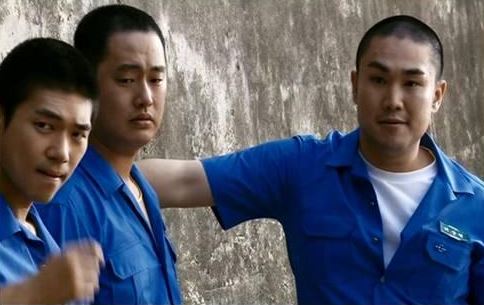 바람 영화 고딩 일진 인상 표정 조폭 깡패 그렇게 해서는 안돼