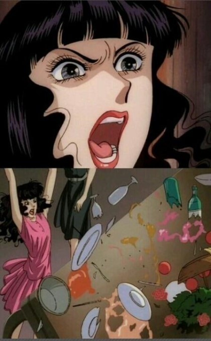 화나 여자 짜증 열받아 뒤집어 엎는 모습 음식 성질 부리는 독기 독한년