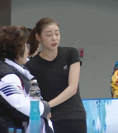 깜짝이야 깜짝 놀람 놀라다 김연아 어이쿠 화들짝 움짤 허컥 헉 깜놀 연아