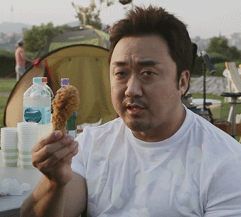 마동석 치킨 먹방 한방 다리 닭다리 먹는법 형님 