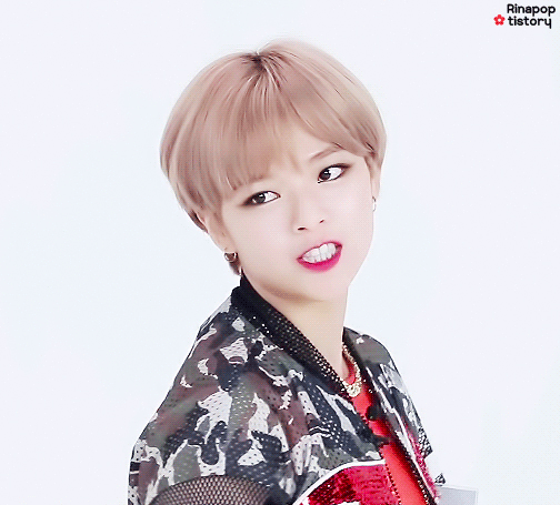 정연 트와이스 걸그룹 두번 두번 눈빛 움짤 여자 연예인 무서운  언니 