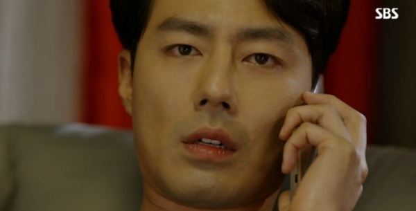 조인성 전화 받고 멘붕온 장면 넋나간 넋 표정