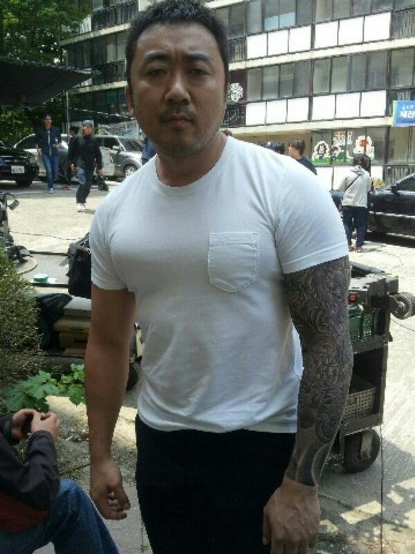 마동석 마요미 문신 조폭 인상 무서운 근육