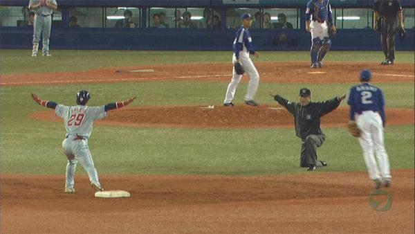 독수리 야구 세이프 좋아 일심동체 심판 선수