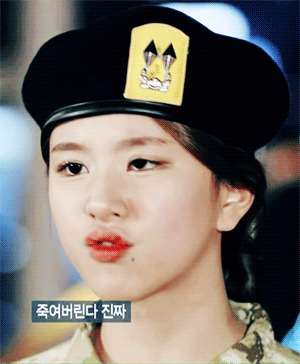 죽여버린다 진짜 움짤 여자 예쁜 채영