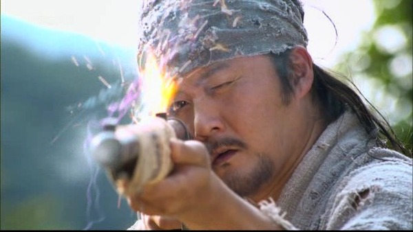 추노 사격 저격 총쏘는 공형진 사격하라 공격 발사