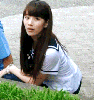 수지 역대급 움짤 순박한 미소 활짝 웃는얼굴 예쁜 여고생 교복