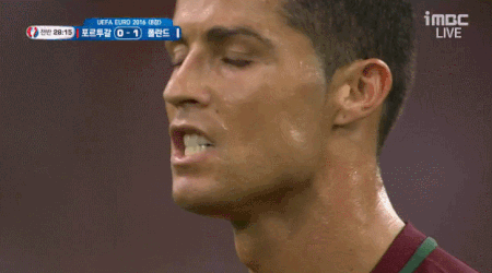 호날두 짜증 축구 포르투갈 화남 열받아 표정