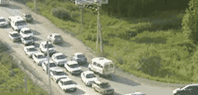 간다 가즈아 자동차 차량 도로 질주 급함 급하다 오빠 지금 올수있어 하소싶어 전화 받고 남자친구 지금간다