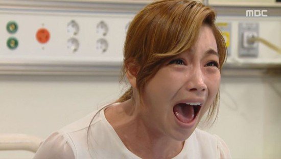 악녀 분노 표정 절규 연민정 화남