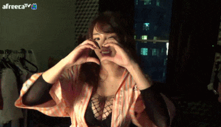 시노자키 아이 아프리카 손하트 귀여운 예쁜 대자연 선물 사랑 하트