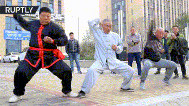 남자 단련법 급소를 때리는 동작 거기 권법 수련 주먹으로