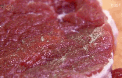 한국인의 밥상 도축 소고기 움직이는 근육 움짤 1시간