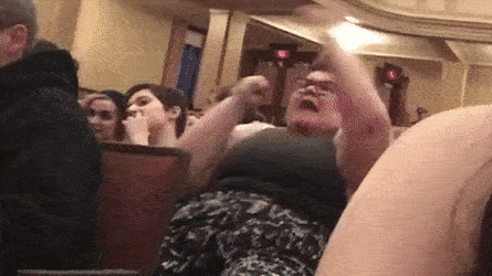 쿵쾅이 쿵쾅 여자 돼지 황당 흥분