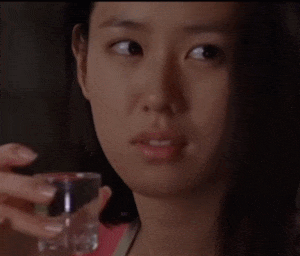 고백 영화 손예진 정우성 소주 한잔 이거 마시면 우리 사귀는 거다 사귀는거 키스 내 머리속 지우개