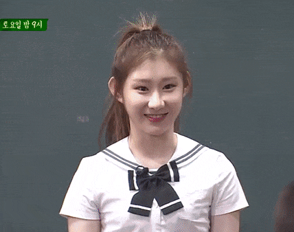 웃어 니가 감히 재밋냐 웃냐 만만