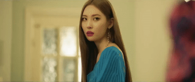 절레 기겁 안해 뭐냐 혐오 답답 절레절레 선미 고개