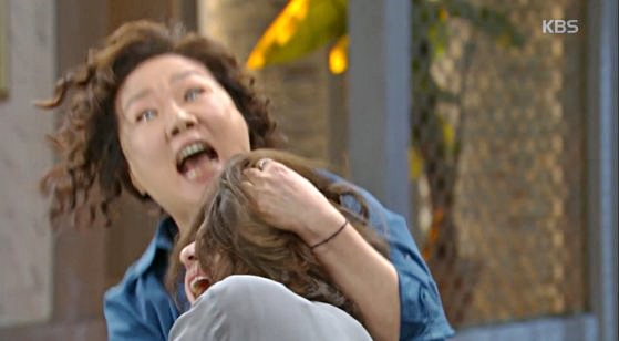 머리채 싸움 막장 머리채잡기 분노 열받아 화남