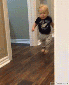 놀람 아기 아기 오다가 돌아가는 놀라서 여기가 아니다 반대 돌아