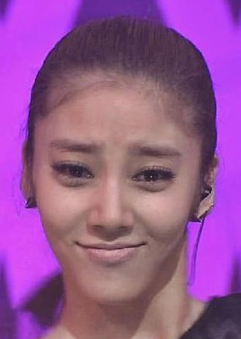 니가 손담비 업신 감히 업신담비 업신여김 무시 개무시 표정