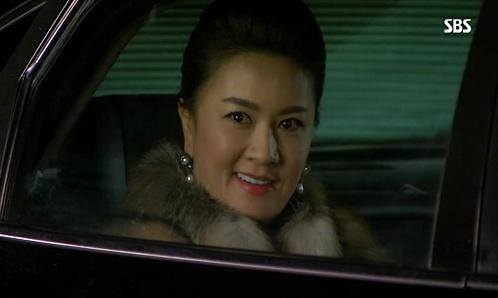 시어머니 업신 니가 감히 표독 독한 미소 무서운