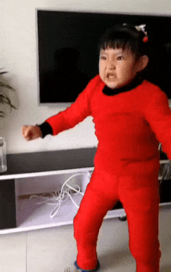 분노조절장애 여자아이 화난 빡침 공격 중국 대륙 꼬마 여자아이