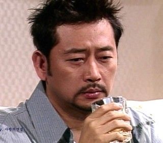 전광렬 수염 아저씨 술먹는 초췌 망연자실 망함