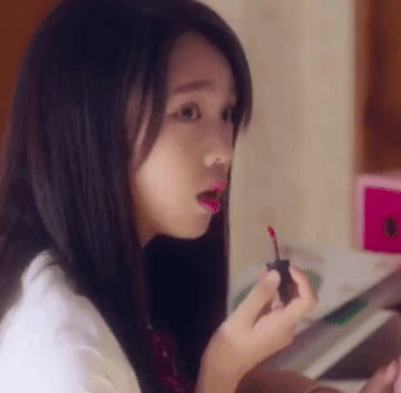 화장 입술 립글로스 여자 예쁜 말하는