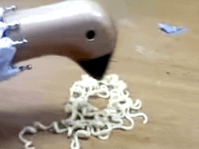 우산 비둘기 라면 먹방 레전드 고전