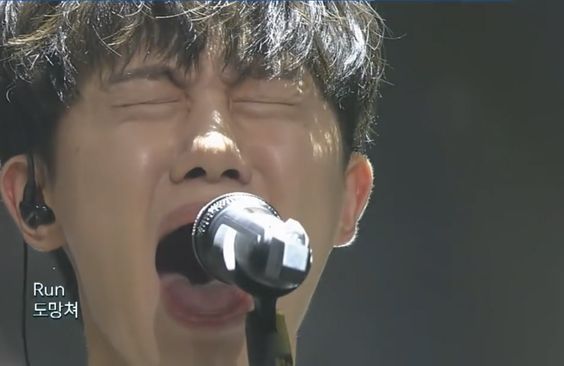 도망쳐 run 절규 노래 가수 달려