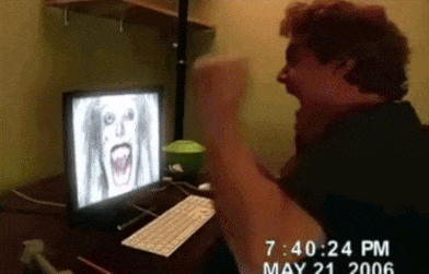 놀람 모니터 주먹으로 박살 구멍 펀치 