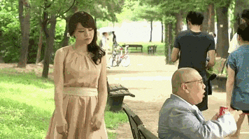 대머리 탈모 탈모갤 영구 차단 할짝 머리를 혀로 놀리는 서유리