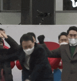 좋빠가 좋아 빠르게가 어퍼컷 2번남 광기 윤석열