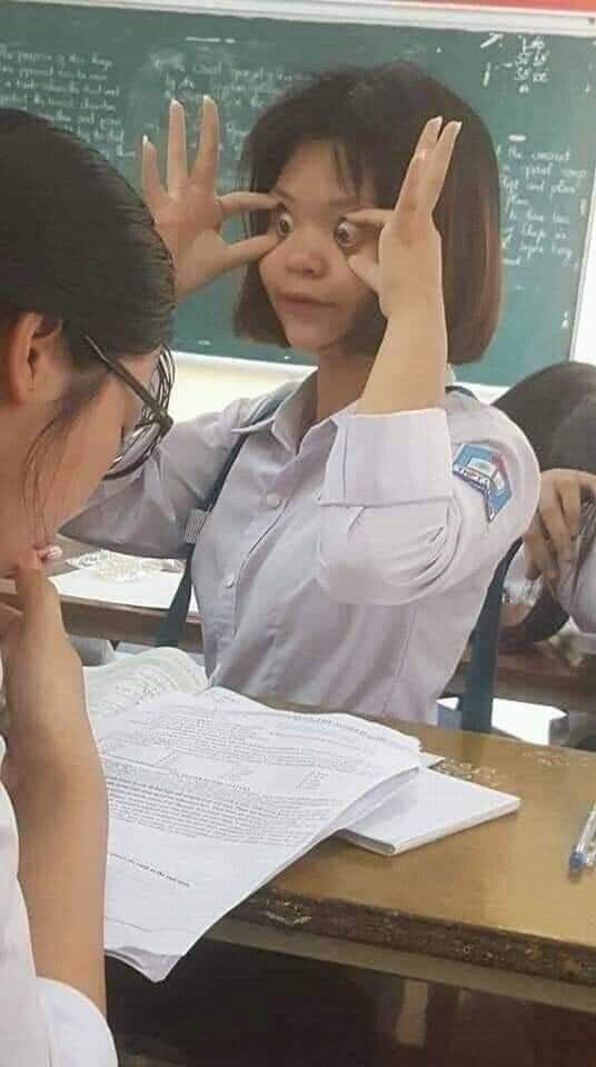 놀람 눈동자 눈알 동공