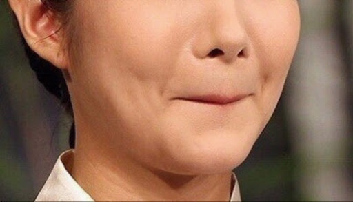 풉 웃음 비웃음 황당 웃음참기