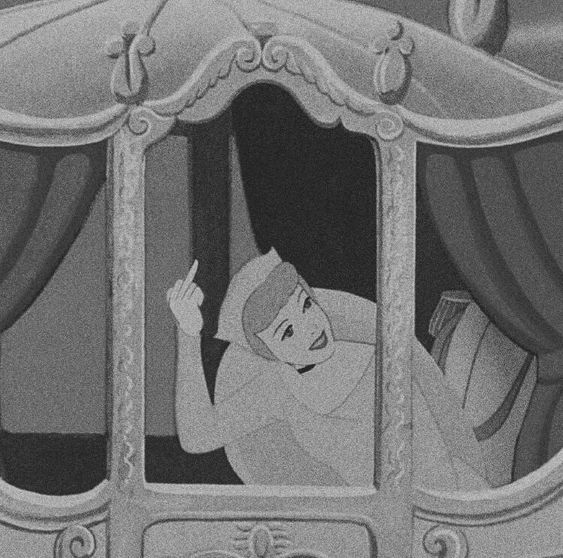 공주 박규 뻑큐 욕 손가락 반전 흑백 디즈니