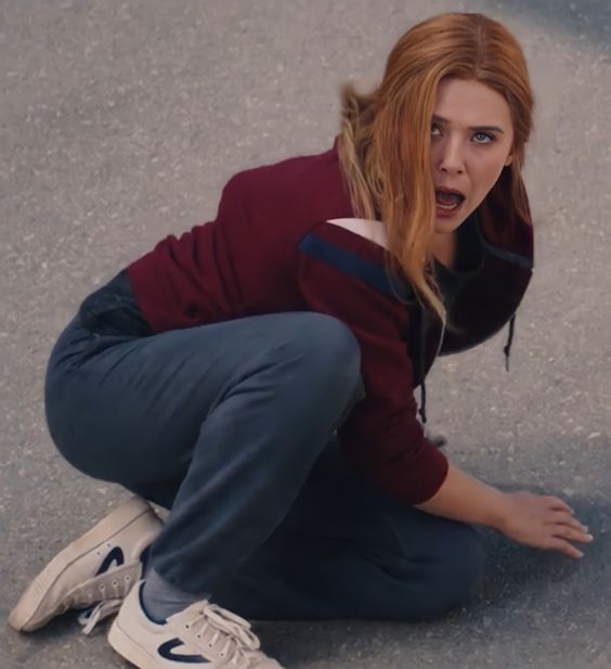 넘어진 여자 두려움 깜놀 충격 못볼걸봤어 오징어