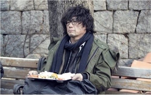거지 노숙자 식판 밥