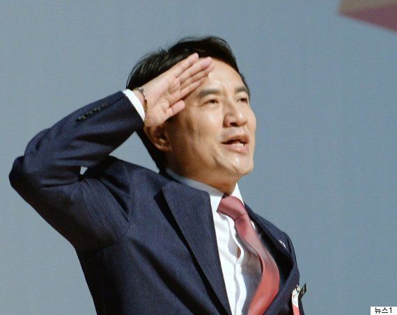 김진태 정치 국민의힘 경례 엉망 검사