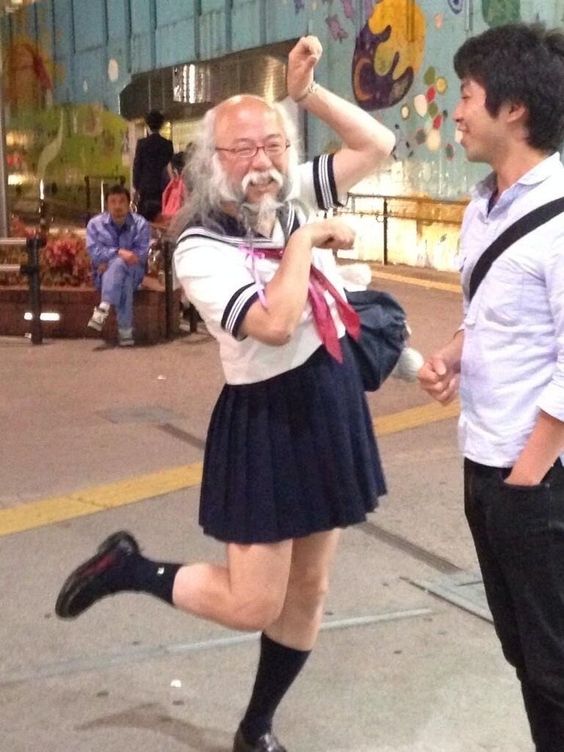 여고생 깜찍 포즈 교복 세라복 일본 코스프레 할아버지 할베