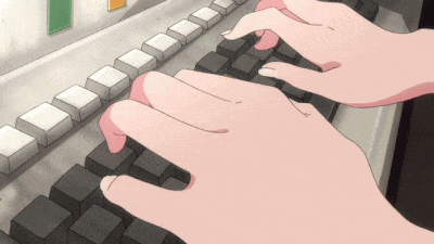 키보드 치는 모습 손가락 다급 컴퓨터 급하게 악플